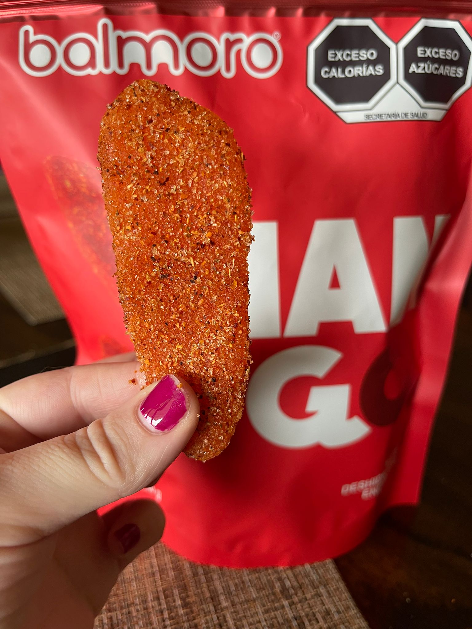 Manguitos Enchilados: El Snack que Logró que el Dulce y el Picante se Hicieran Mejores Amigos 🌶️🥭